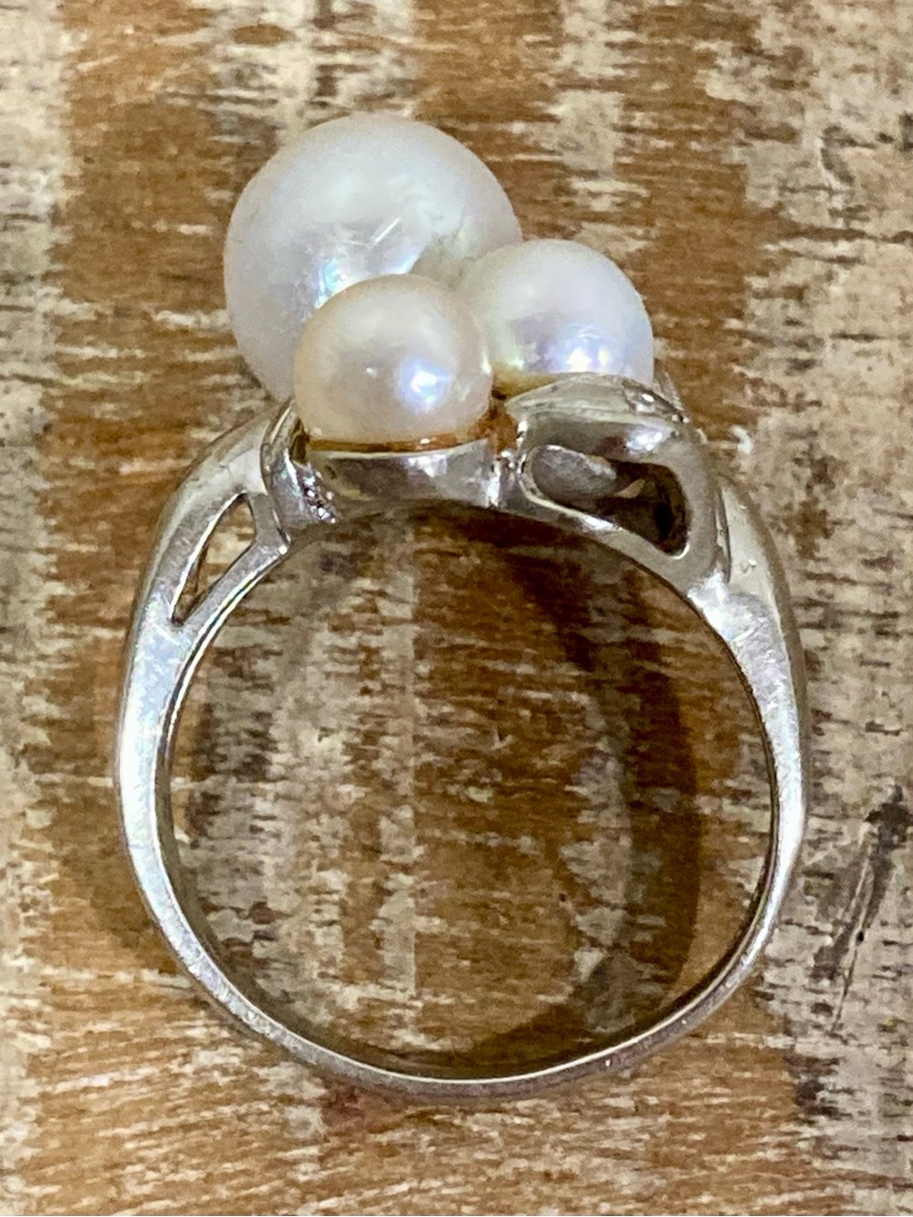 10K Gold Triple Pearl Cluster Ring Size 5.25 White Gold - Picture 11 of 13